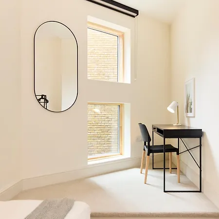The East London Mile Place - Cosy 2Bdr Flat With Balcony Exterior photo