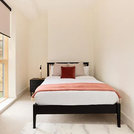 The East London Mile Place - Cosy 2Bdr Flat With Balcony Exterior photo