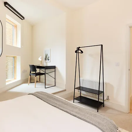The East London Mile Place - Cosy 2Bdr Flat With Balcony Exterior photo