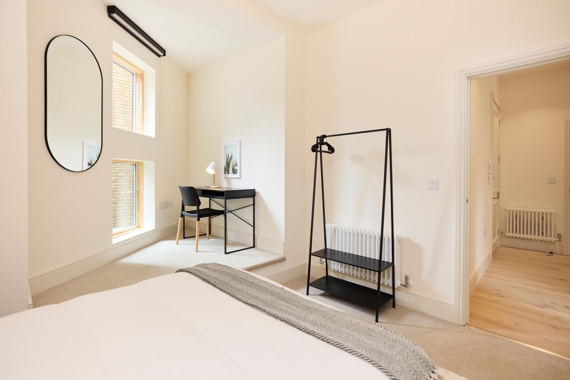 The East Mile Place - Cosy 2bdr Flat With Balcony Appartement